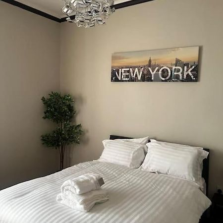 One Bedroom Apartment In Gorgie With New Central Heating System Édimbourg Extérieur photo