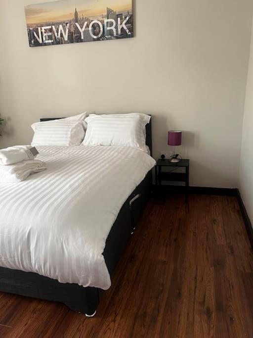 One Bedroom Apartment In Gorgie With New Central Heating System Édimbourg Extérieur photo